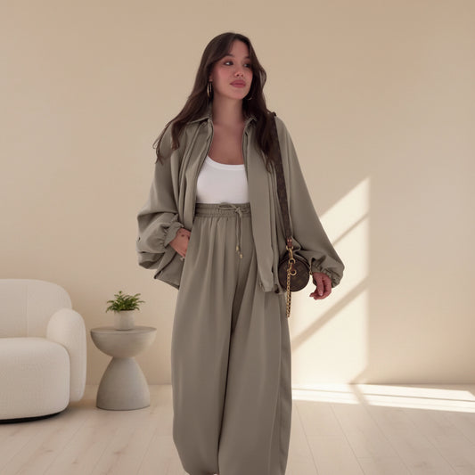 Flip collar long sleeved jacket and long pants 2-piece set