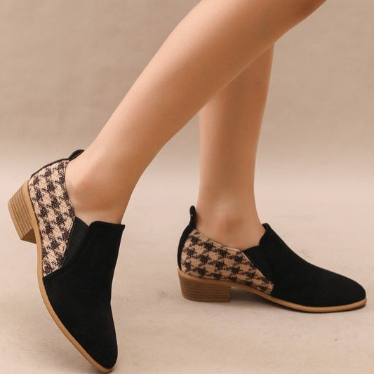 Retro Color-Block Slip-On Shoes For Women