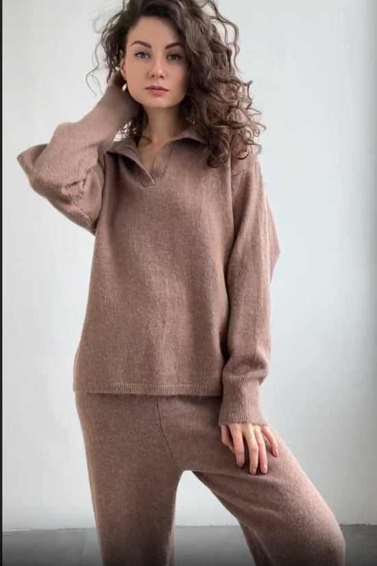 European And American-style Solid-color Lapel Sweater Set For Women, FallWinter 