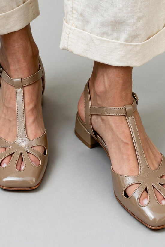 Made to order ships in 3–5 days Retro T-shaped buckle strap Roman hollow sandals for women 