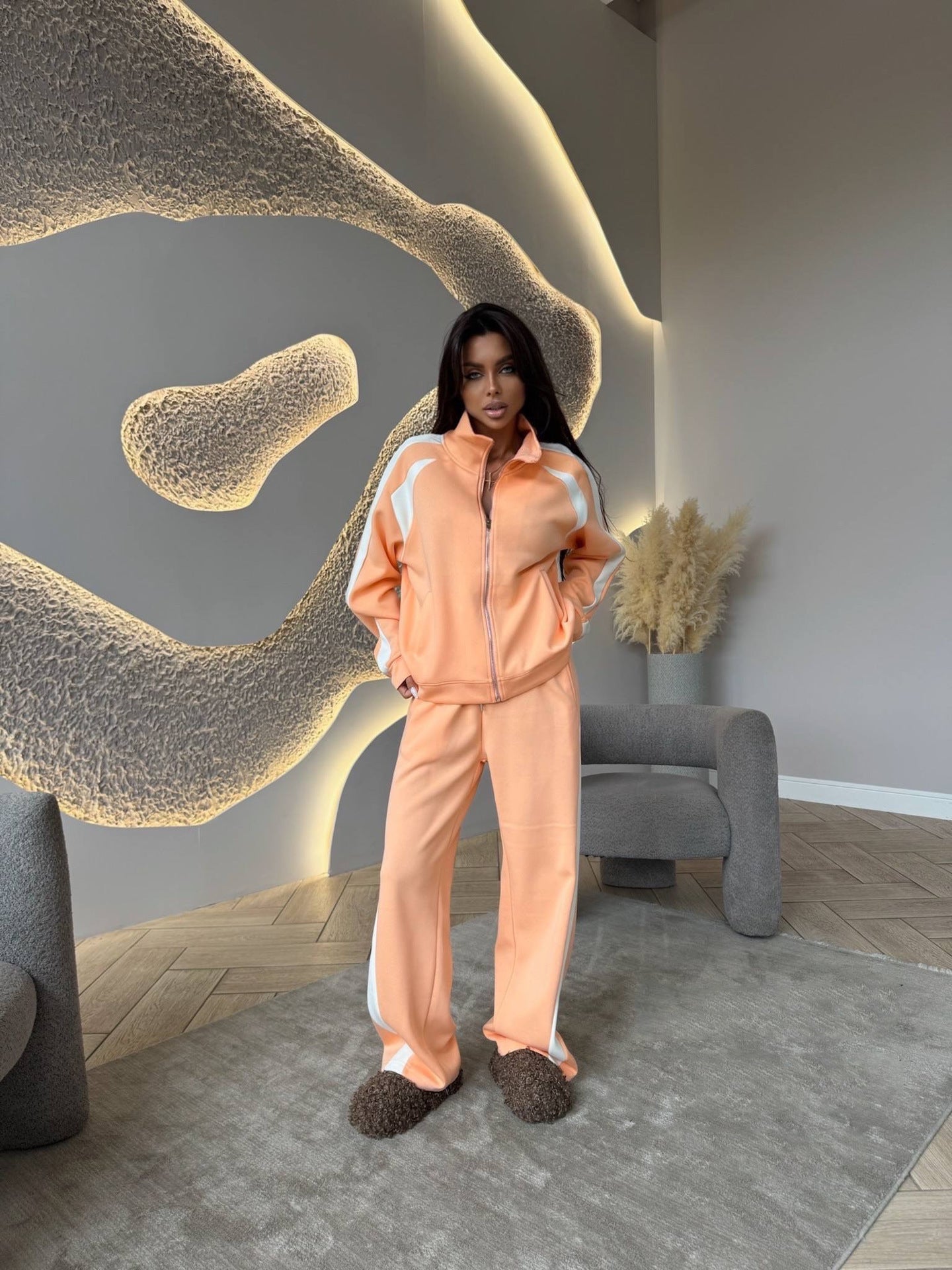 Womens Long-Sleeve Zip-Up Jacket And Sweatpants Two-Piece Set 