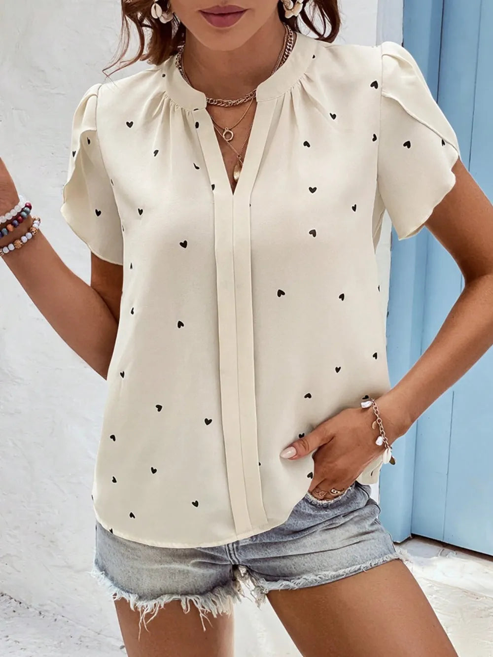 V-neck heart-shaped petal sleeve shirt with elegant women's top 
