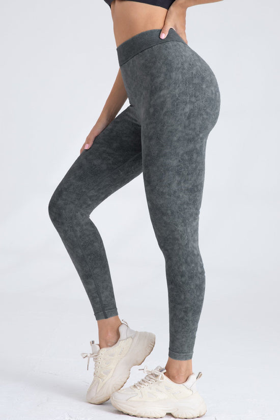 V-Back Scrunch Butt Seamless Yoga Licious Leggings FitiqueFit