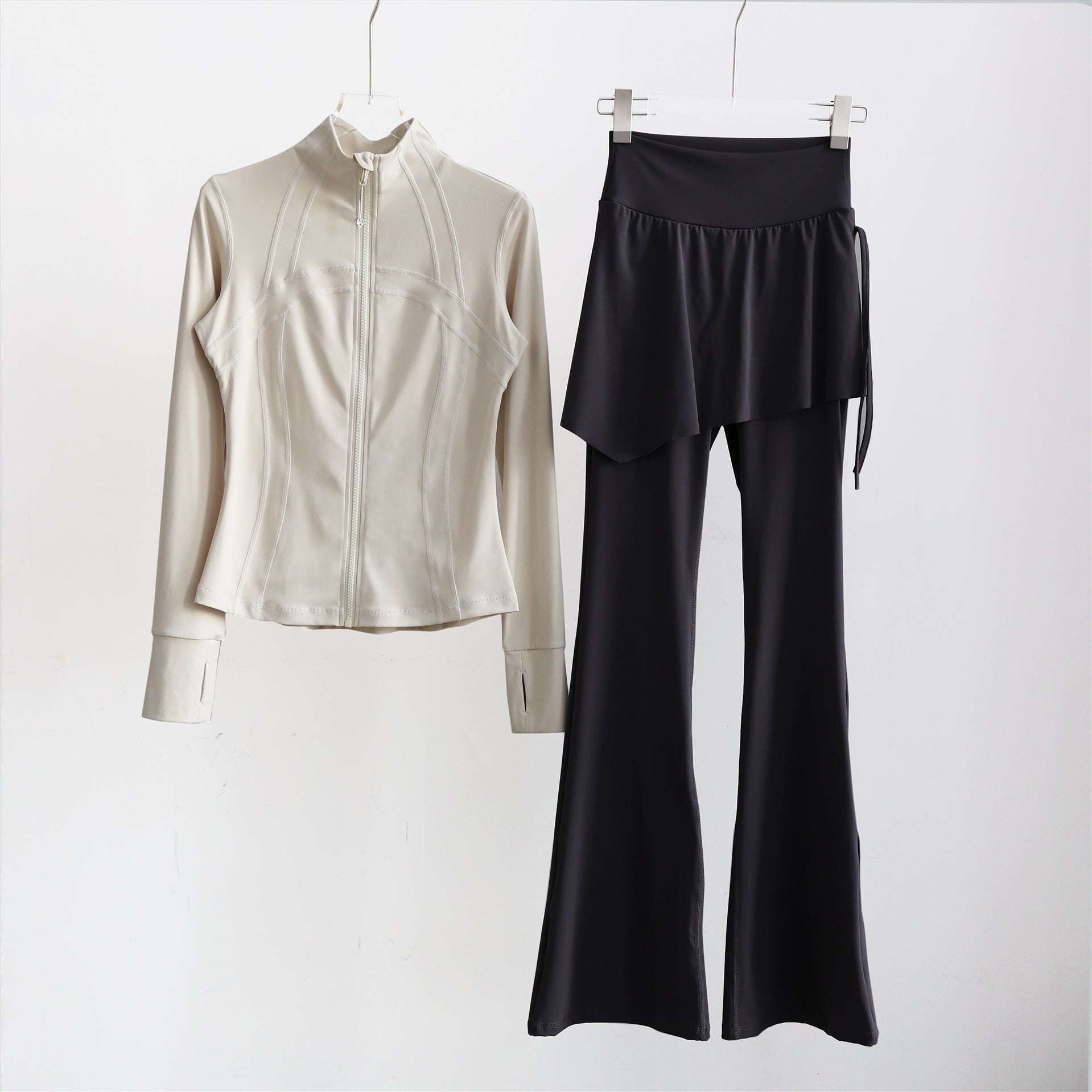 Long-sleeve Running Outfit With Zipper professional Gymwear Thats Slimming And Figure-flattering 