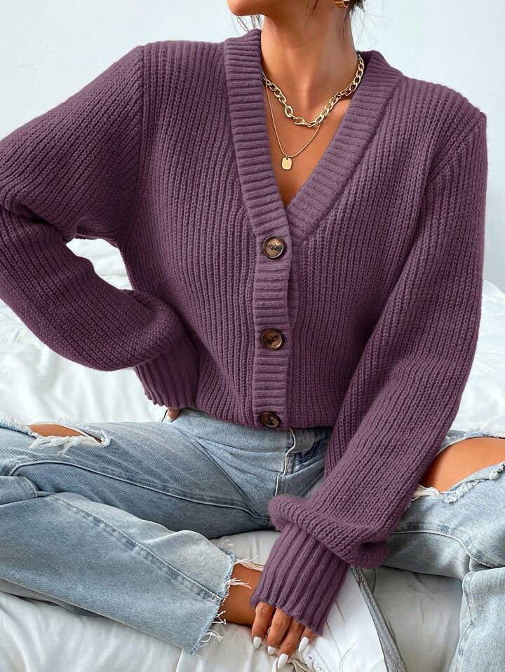 AutumnWinter Knitted Cardigan A Versatile Outerwear Piece 