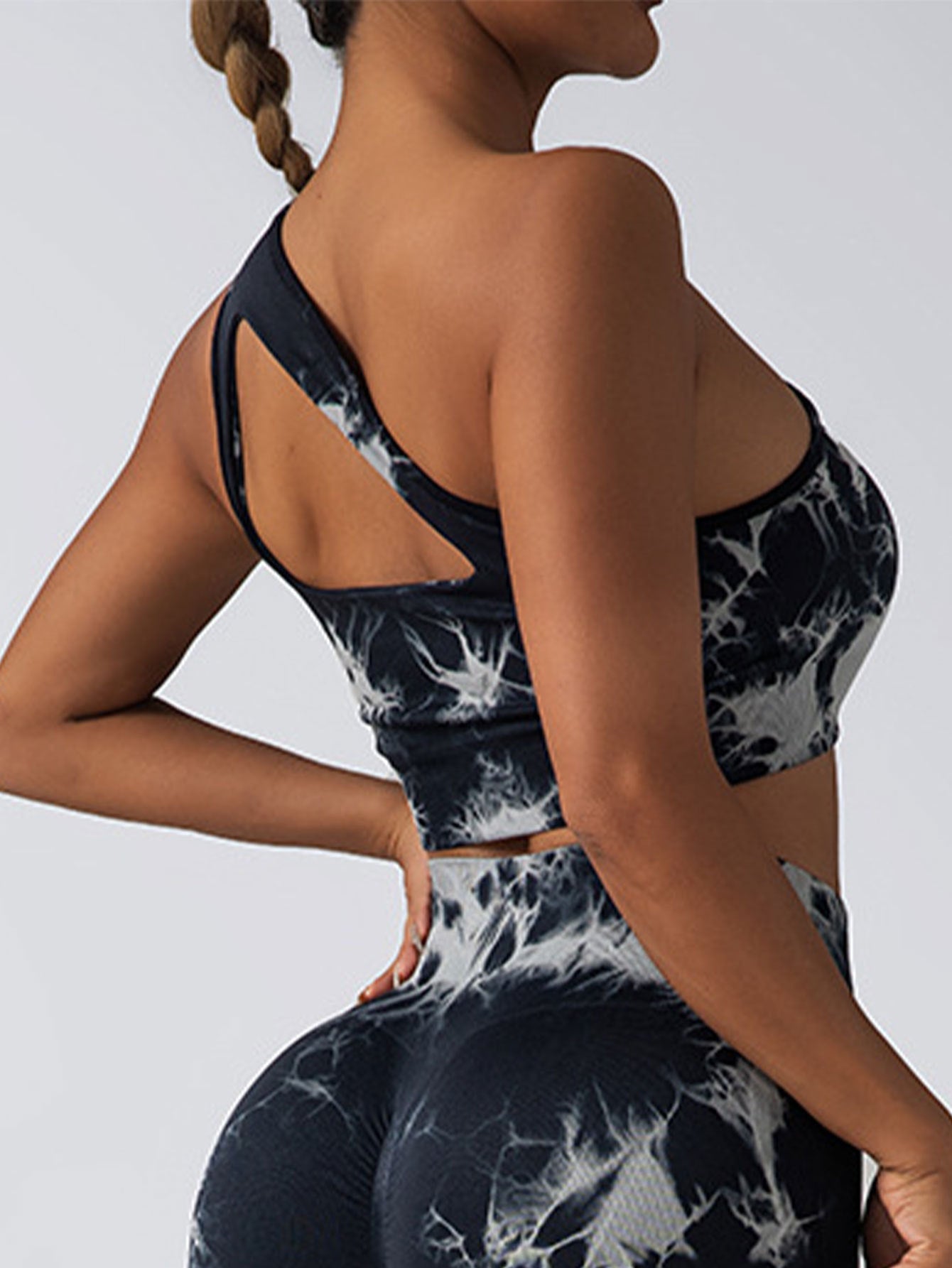 Seamless One Shoulder Sports Bra Scrunch Butt Lifting Leggings Gym Outfits Tracksuits FitiqueFit
