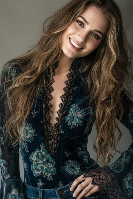 Women's Retro Lace Panel Blouse Elegant V-Neck Print Bell Long Sleeve Top For Spring Autumn Daily Wear 