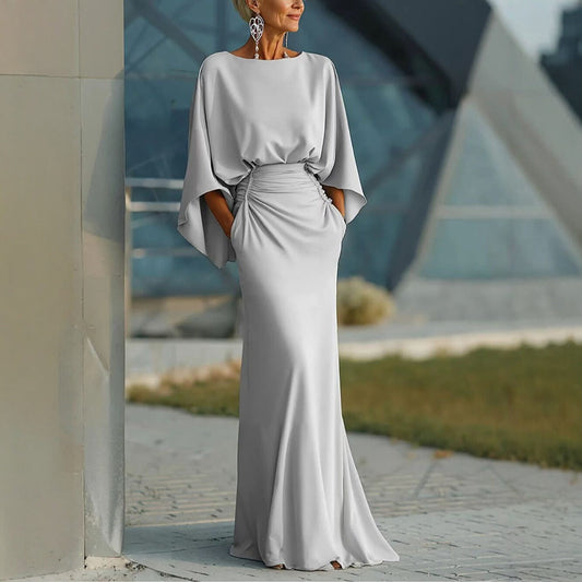 Elegant Backless Pleated Long Dress for Women 