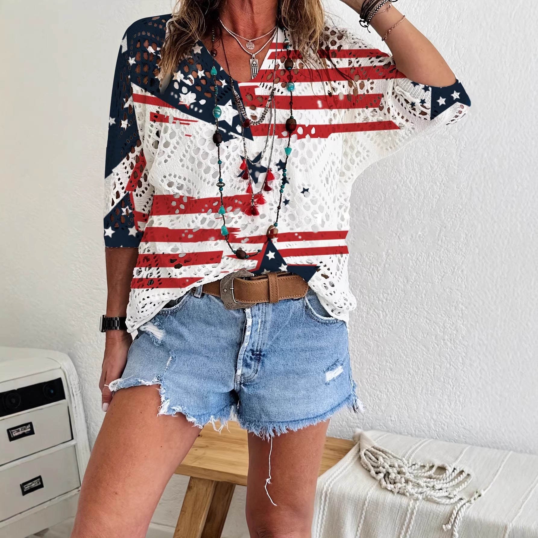 Womens Hollowed-Out Batwing-Sleeve Sweater With 3D Knitted Print 