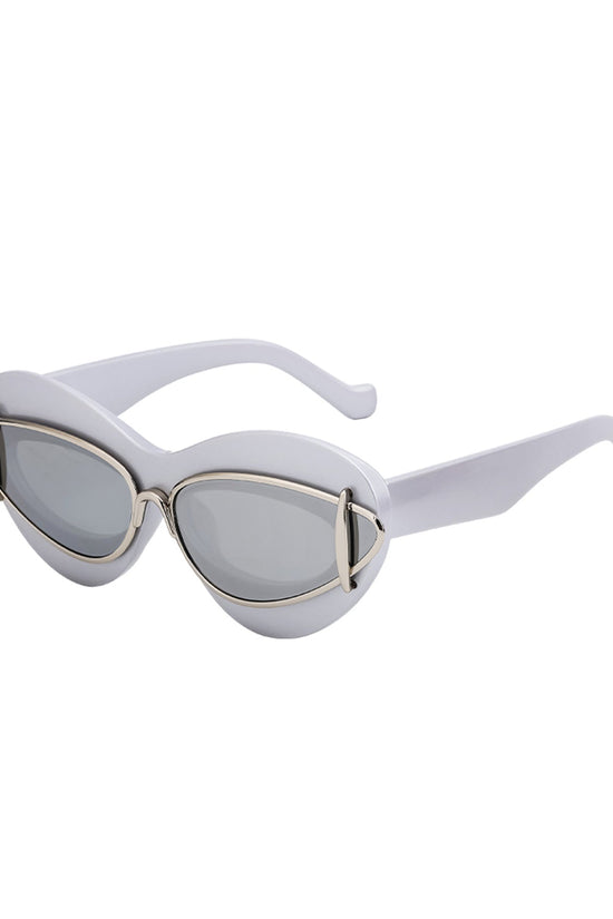 New  Fashion Cat-Eye Sunglasses for Women, Y2K Small Frame Sun Glasses, Trendy Driving Shades 