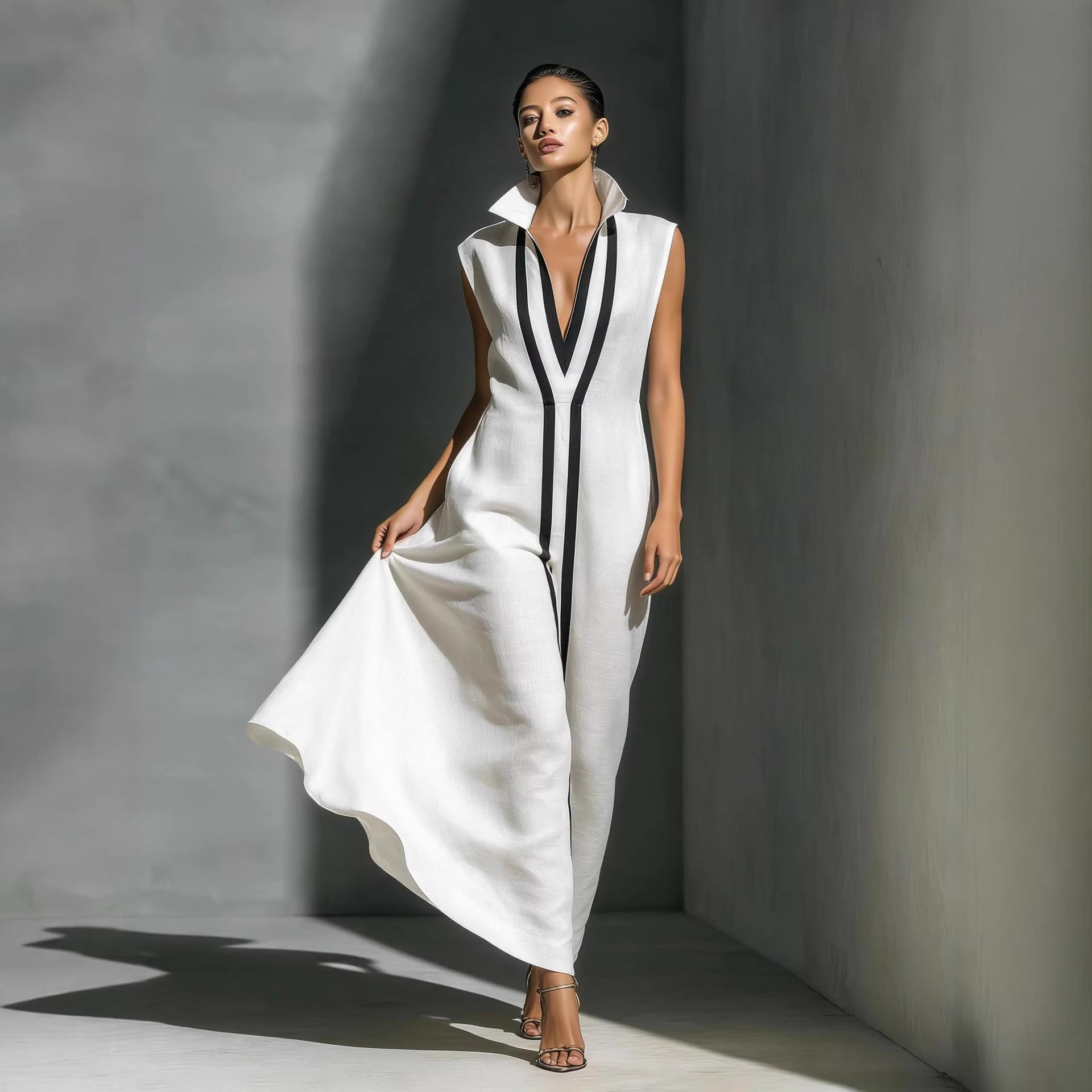 V-neck contrasting dress 