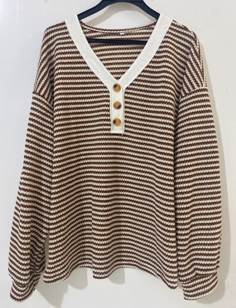 V-neck button top long sleeved color blocked T-shirt 