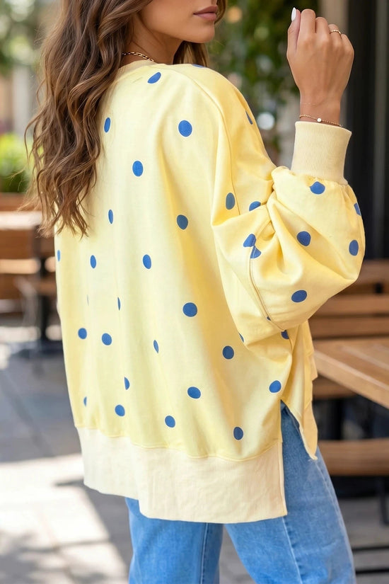 Women's loose hoodie with polka dot print and contrasting colors 