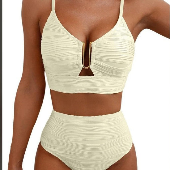 Solid color gathering swimsuit 