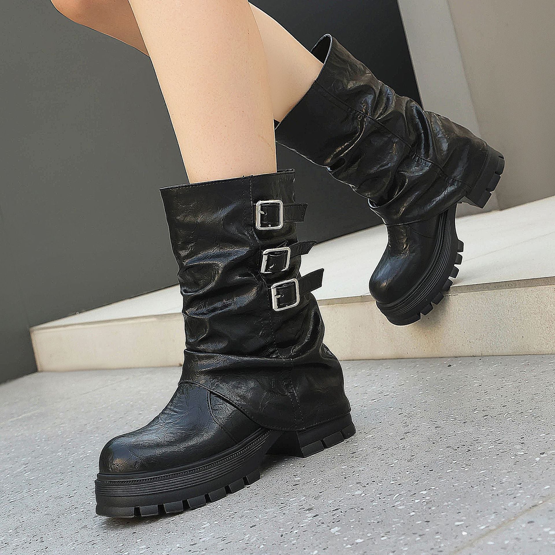 Autumn and winter thick soled high-heeled low cut women's boots with punk style leg cuffs and boots 