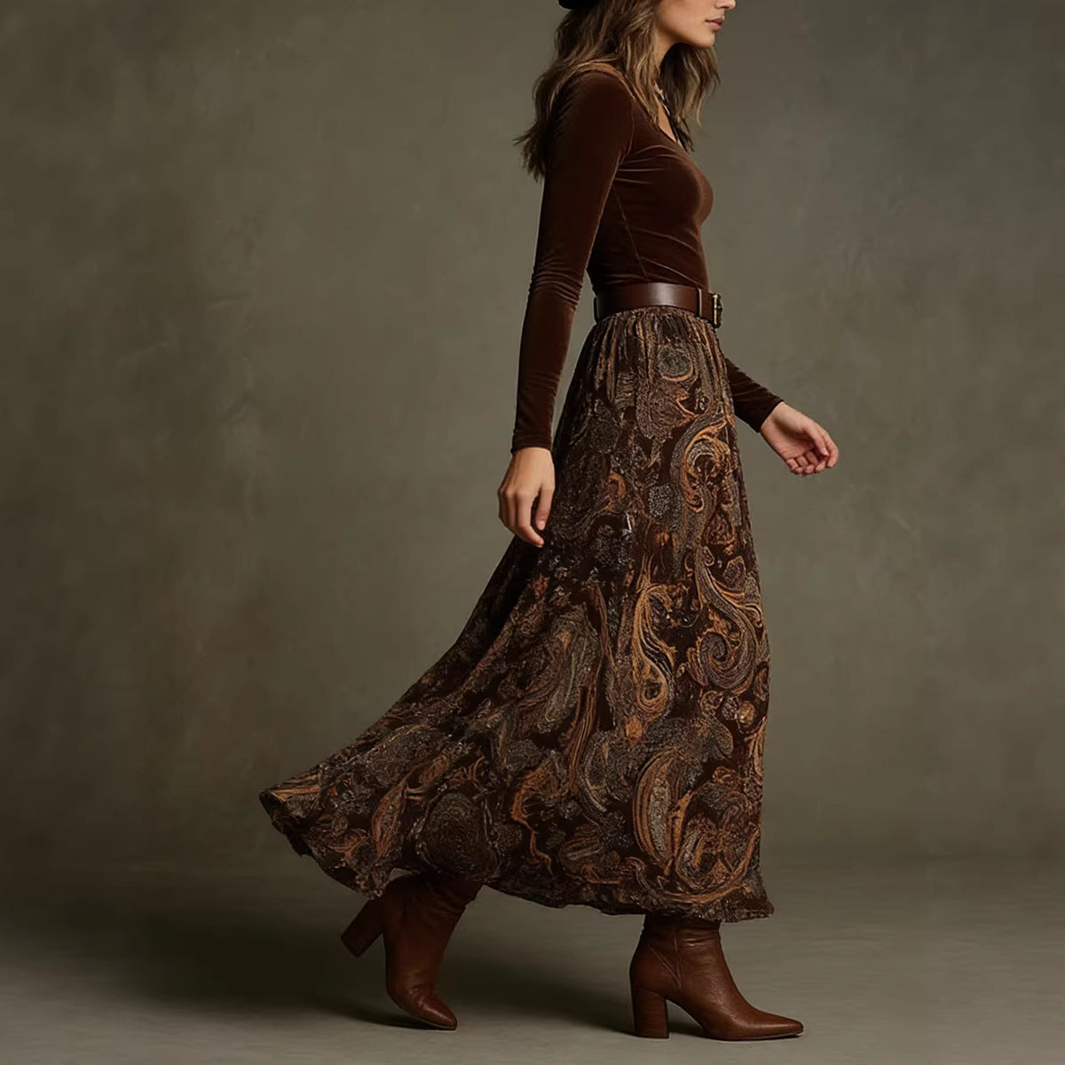 Slim fit printed long skirt set with belt 