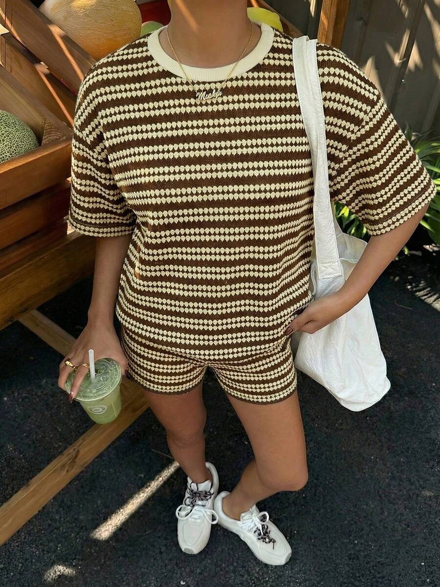 Womens Crew-Neck Spliced Short-Sleeve Shorts Set 