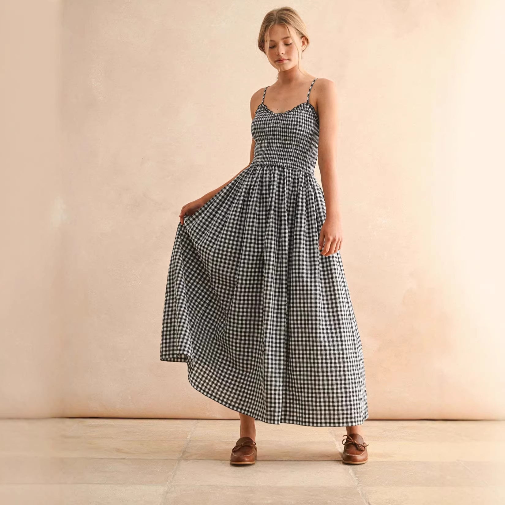 Summer Strap Retro Plaid A-line Slimming Dress for Women with Waist 