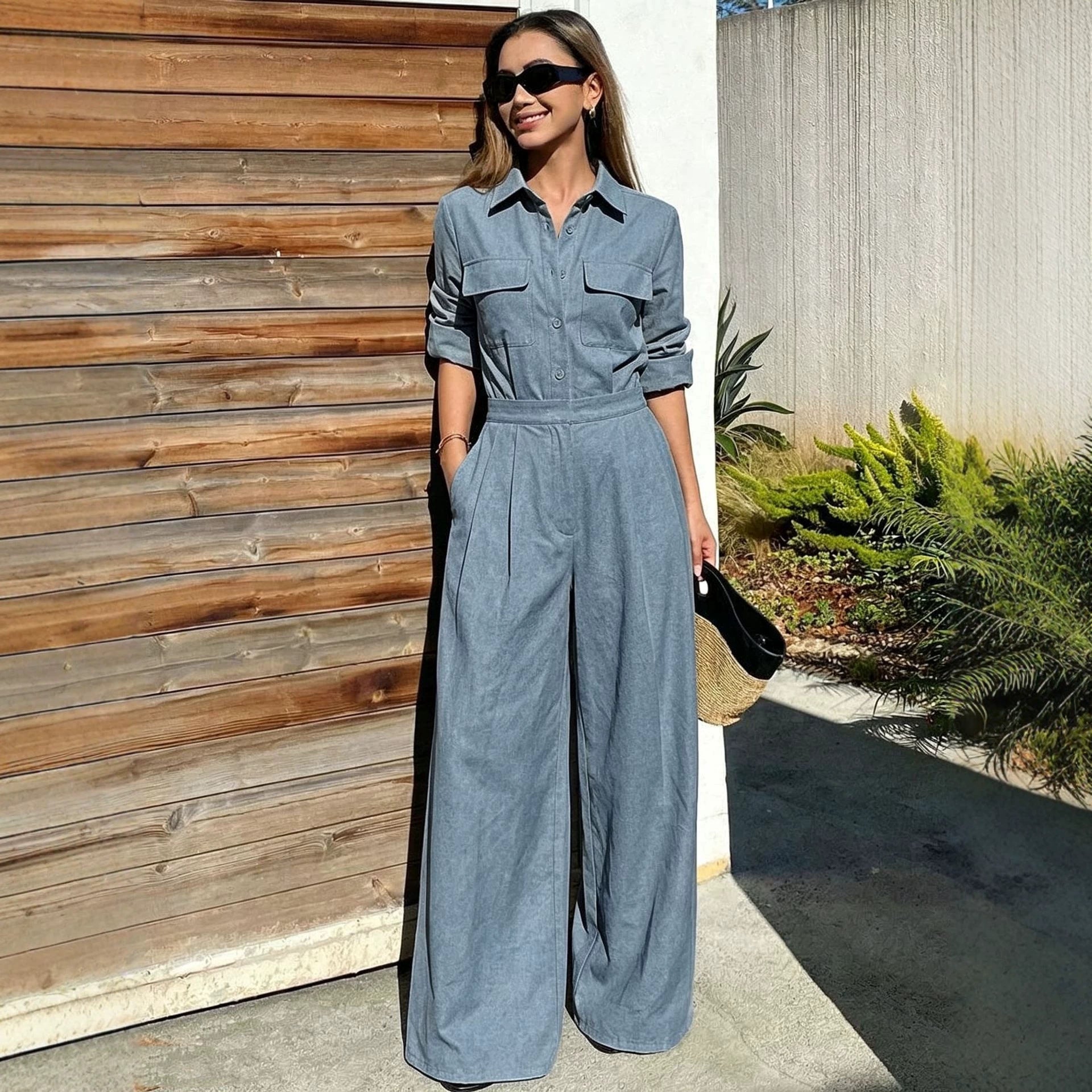 Women's collar long sleeved jumpsuit 