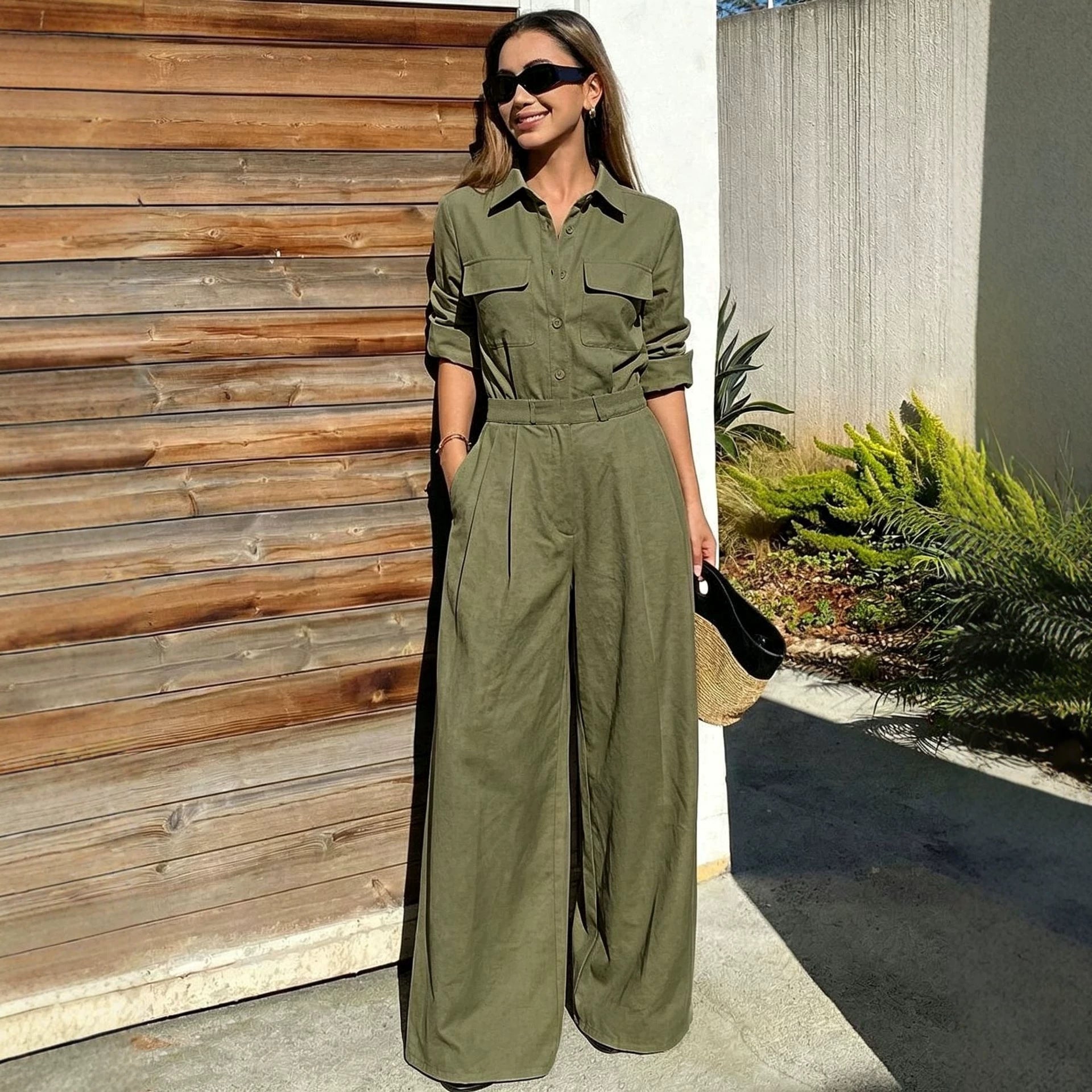 Women's collar long sleeved jumpsuit 