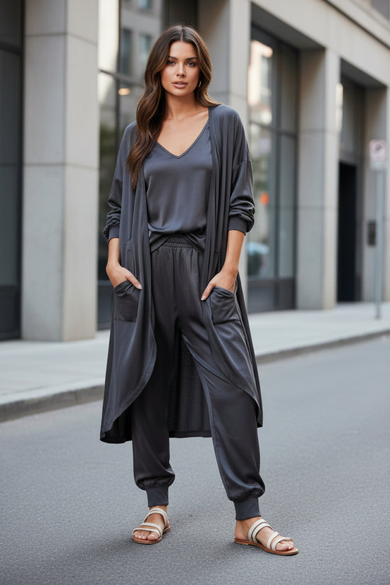Women's V-neck Long Sleeve Solid Color Loose Jumpsuit With Two Side Pockets 
