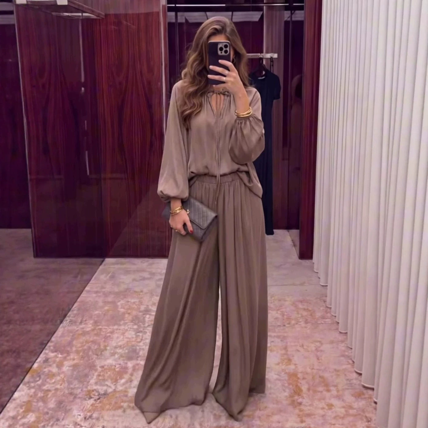 Solid color V-neck lace up loose pants set for women 