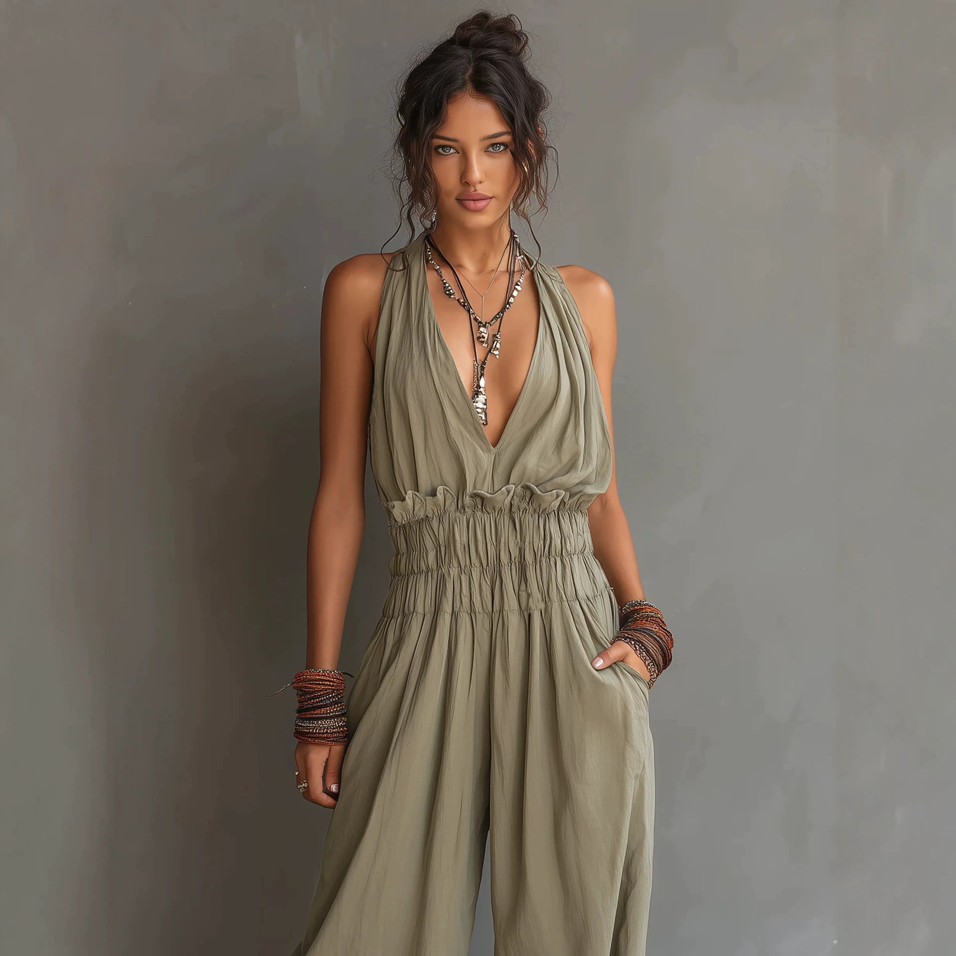 Strap-style V-neck Sleeveless Waist-cinching One-piece Suit 