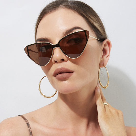 Retro Cat-Eye Sunglasses – Vintage & Stylish Shades