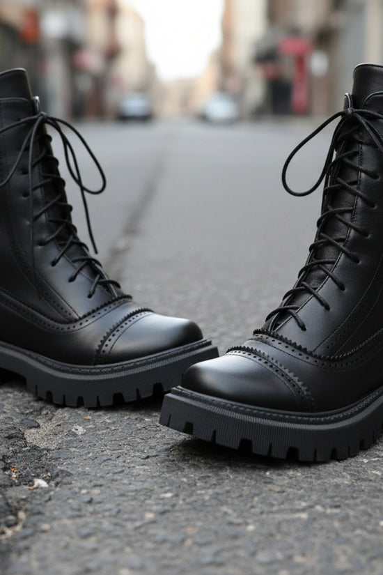 Large-size Womens Chunky-heeled Mid-calf Dr Martens Boots For Fall And Winter 