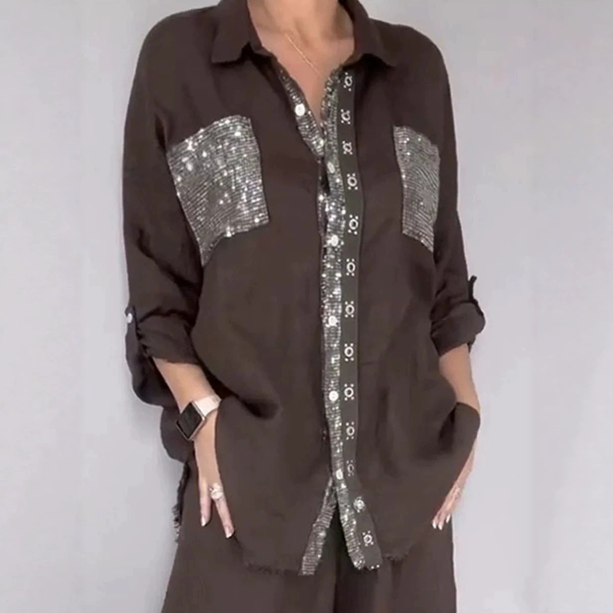 New Fashion Casual Women's Set with Pocket Placket and Gold Embellished Round Neck Design 