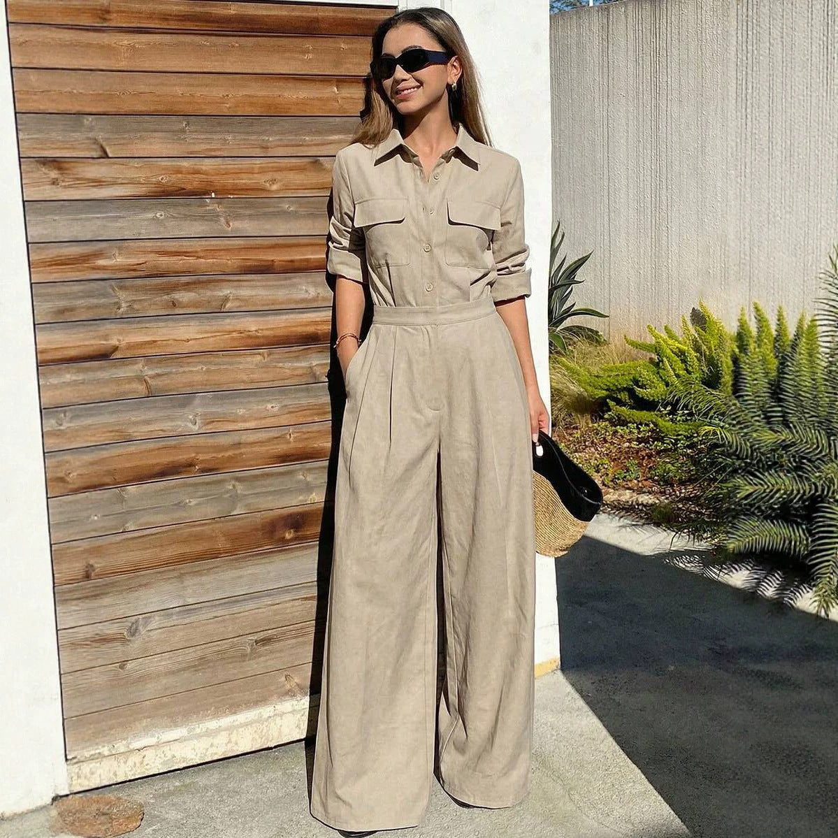 Women's collar long sleeved jumpsuit 