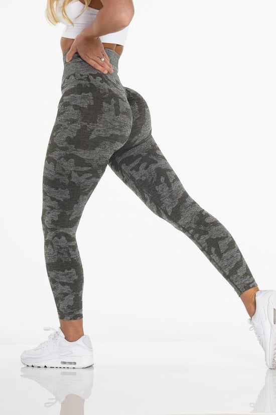 Snowflake Camouflage Seamless Yoga Pants – High Waisted Leggings FitiqueFit