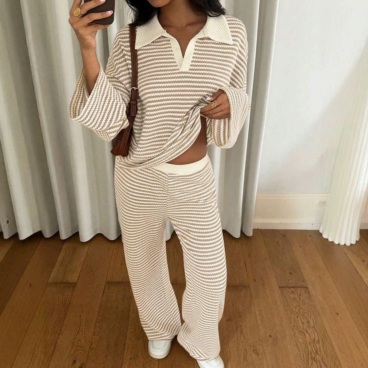 Long sleeved contrasting striped wide leg pants set 