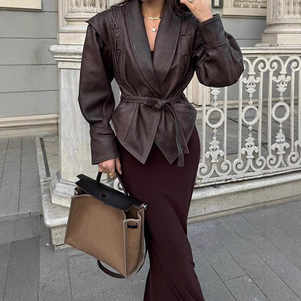 Strap up short long sleeved jacket 