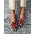  Bright red tassel