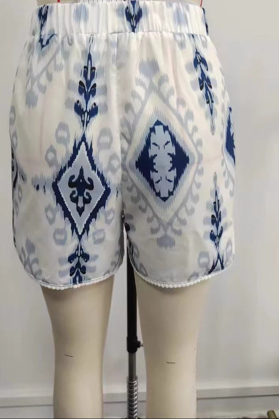 Lace edge shorts 