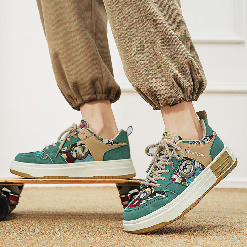Cute little bear sneakers for students, low cut sports men's shoes, Harajuku style casual lace up color blocked thick soled shoes 