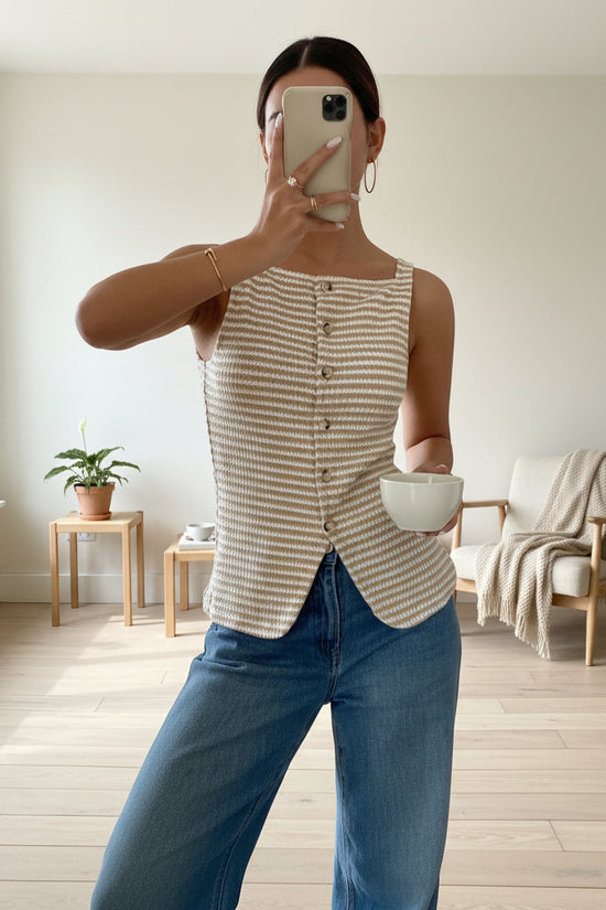 Sleeveless camisole top 