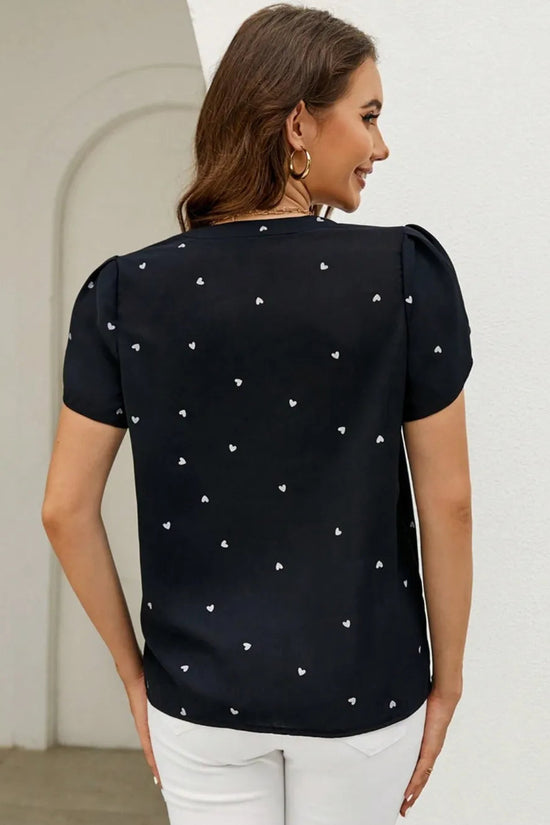 V-neck heart-shaped petal sleeve shirt with elegant women's top 