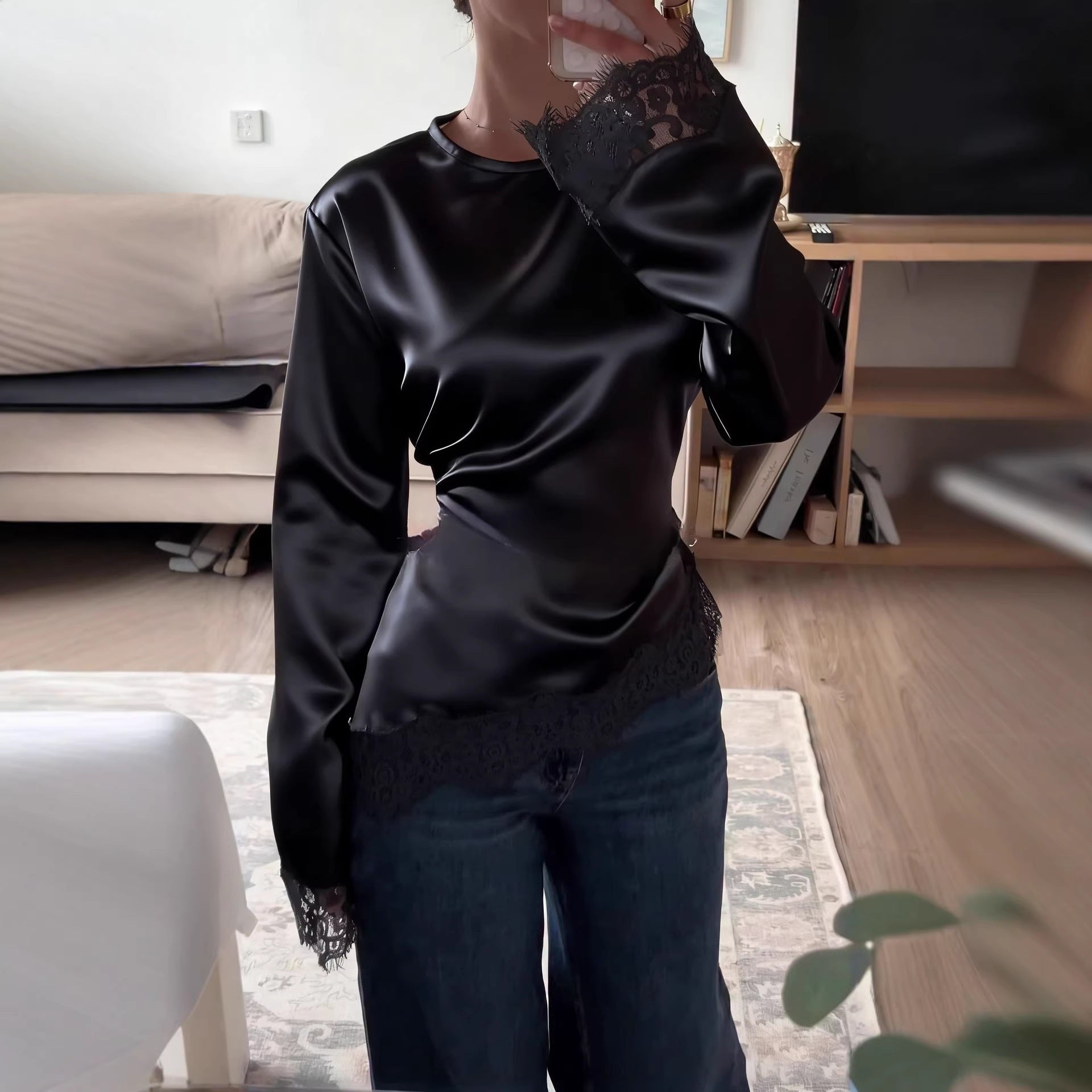Round neck solid color long sleeved irregular hem T-shirt for women 