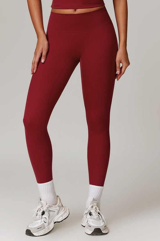 High waisted and hip lifting yoga pants for women 