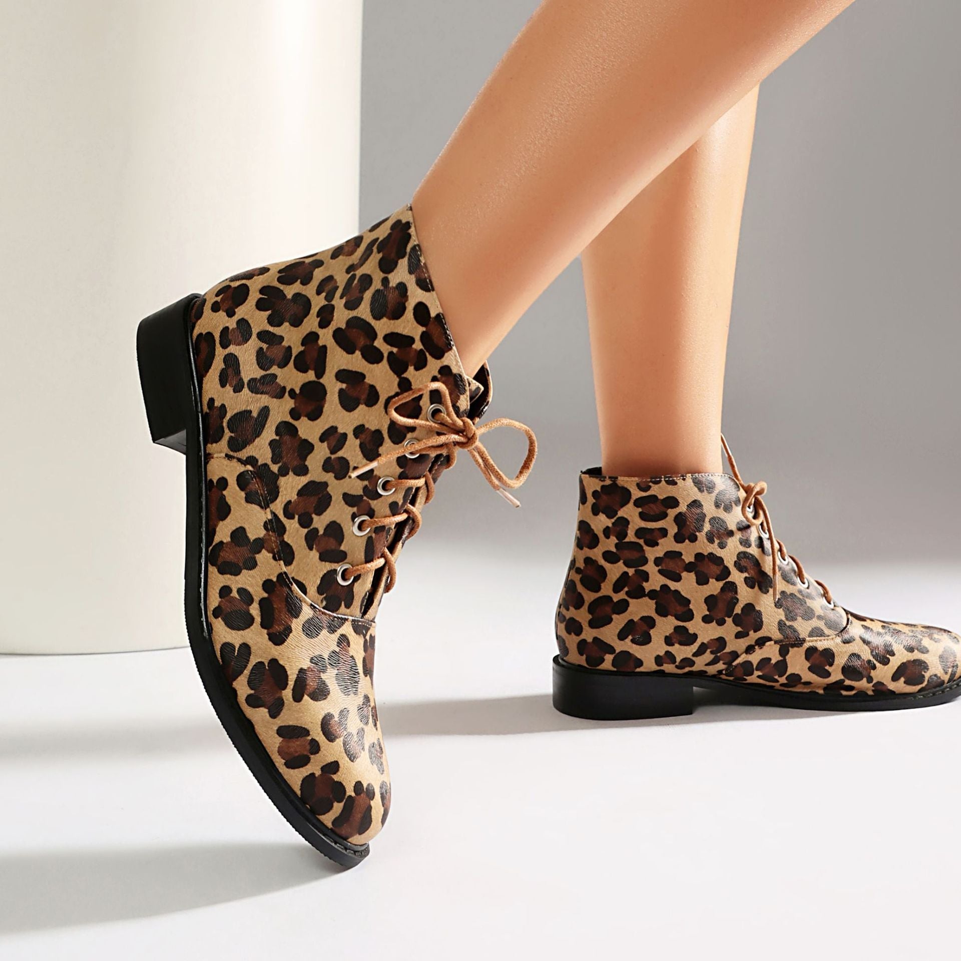 Autumn/winter casual low heel leopard print  extra large size lace-up low-cut Martin boots Made to order, ships in 7 days 