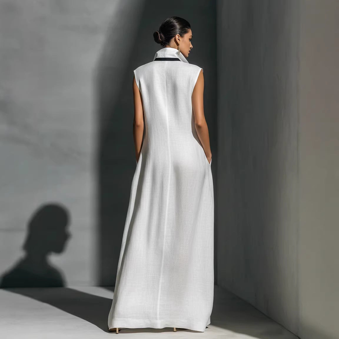 V-neck contrasting dress 