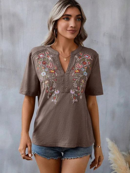 Embroidered Notched Short Sleeve T-Shirt 
