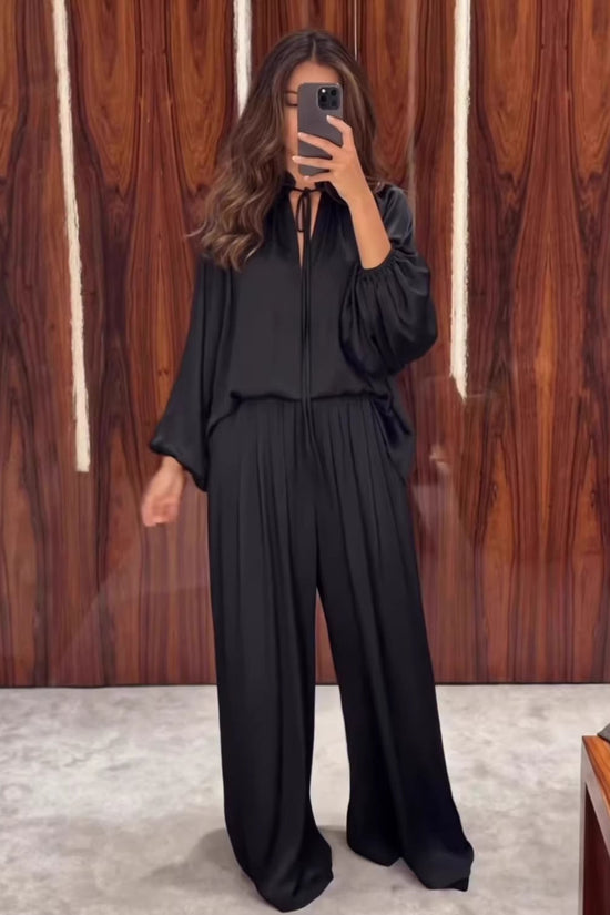 Solid color V-neck lace up loose pants set for women 