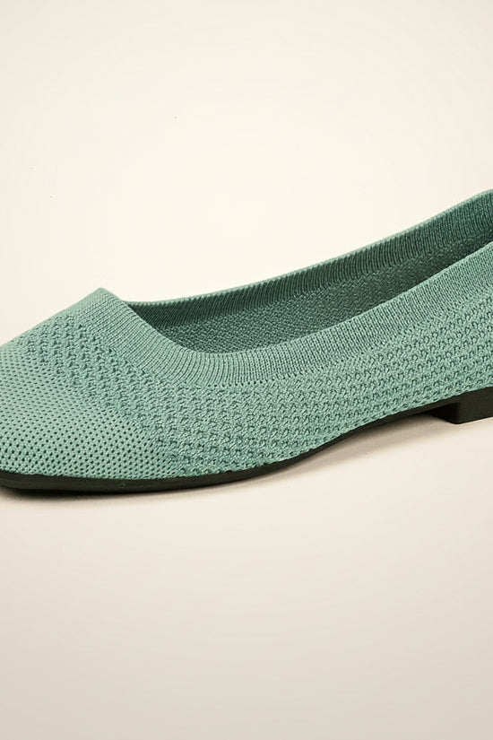 Large Size Flying Woven Women's Shoes Shallow Mouth Mesh Breathable CJ