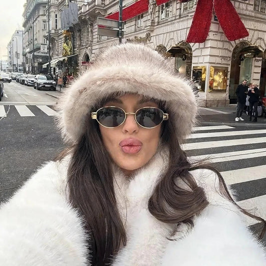 Winter New Imitation Fox Fur Fur Velvet Ladies Hat Ins Style Korean Fashion Luxury Fisherman Hat Outdoor Shopping Accessories 