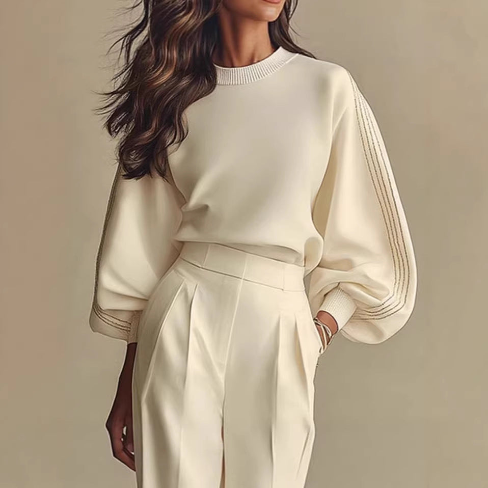 Round Neck Long Sleeved Sweatshirt And Pants Set 