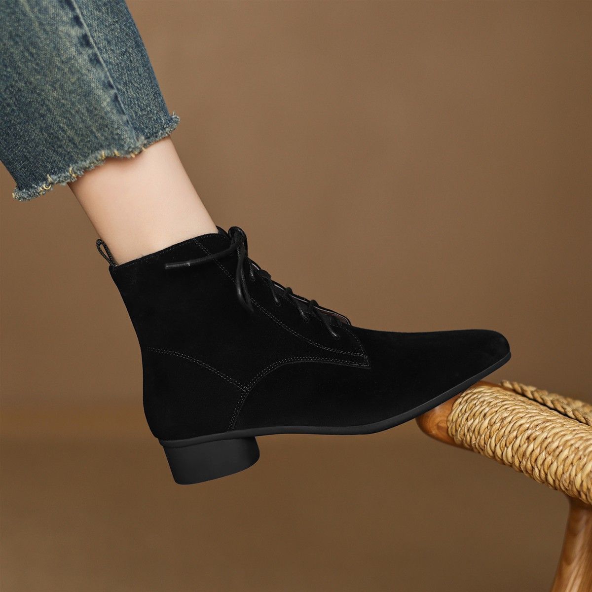 Autumn And Winter Maillard Matte Temperament Pointed Low-heel Ankle Boots For Women 
