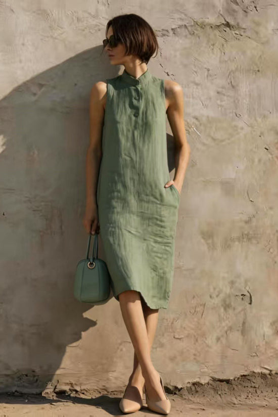 Solid-color Loose Sleeveless Dress 
